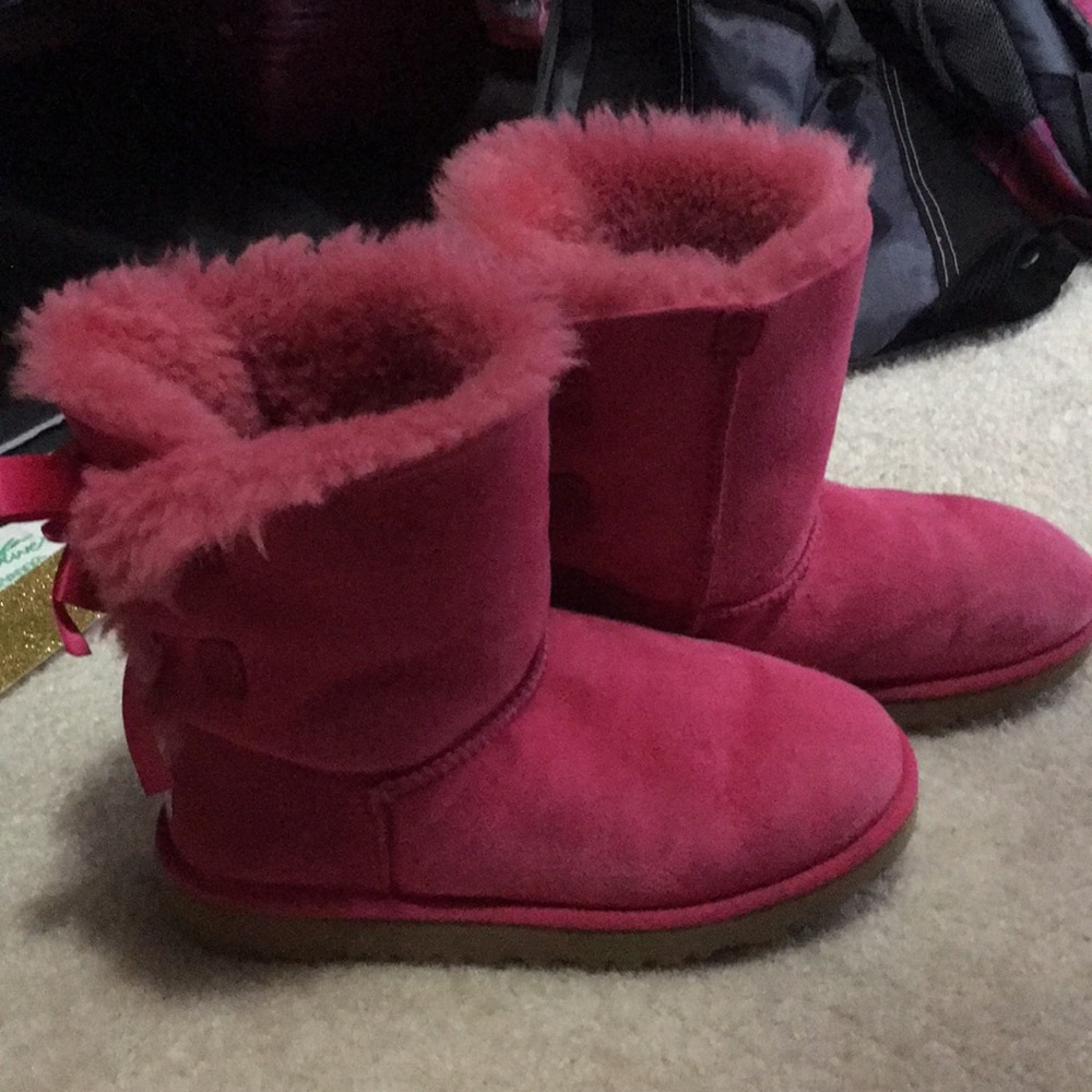 Pink uggs